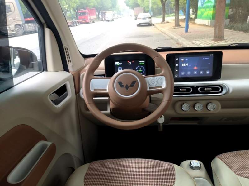 Used Wuling Hongguang MINIEV 2024 3rd Generation 215km Advanced Version — 10