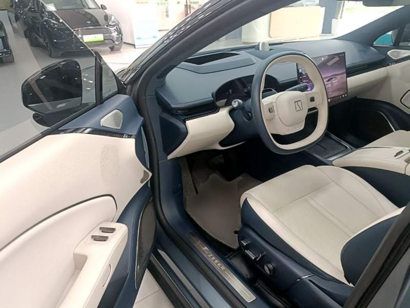 Used Zeekr 007 2025 Rear-Drive Intelligent Driving Version 75 kWh — 15