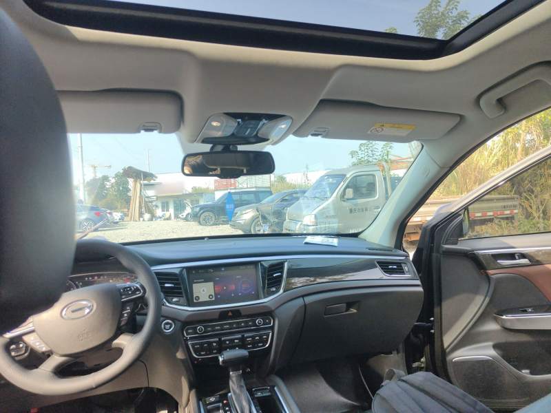 Used GAC Trumpchi GS8 2017 320T Two-Wheel Drive Luxury Smart Connectivity Version (7 Seats) — 10