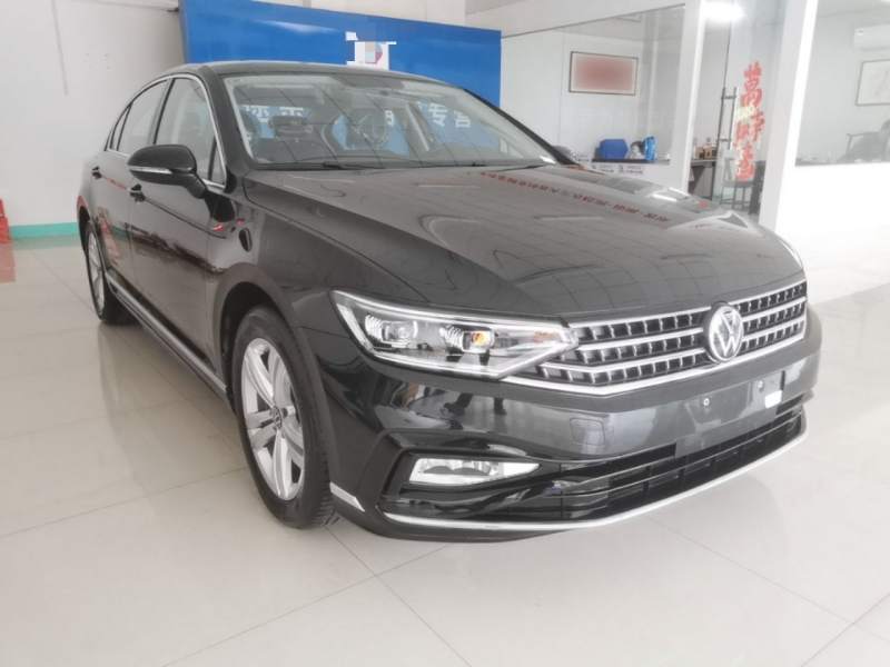 Used Volkswagen Magotan 2023 2 Million Units Limited-Edition 280TSI DSG Comfort Version — 3