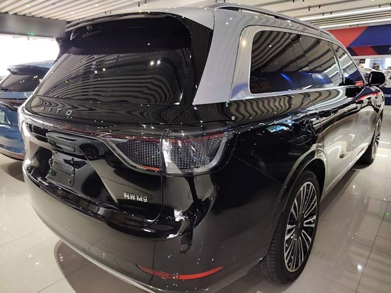 Used AITO/LUXEED/MAEXTRO/SAIC/STELATO AITO M9 2024 Range-Extended Ultra Version 42 kWh 6-Seater Model — 6