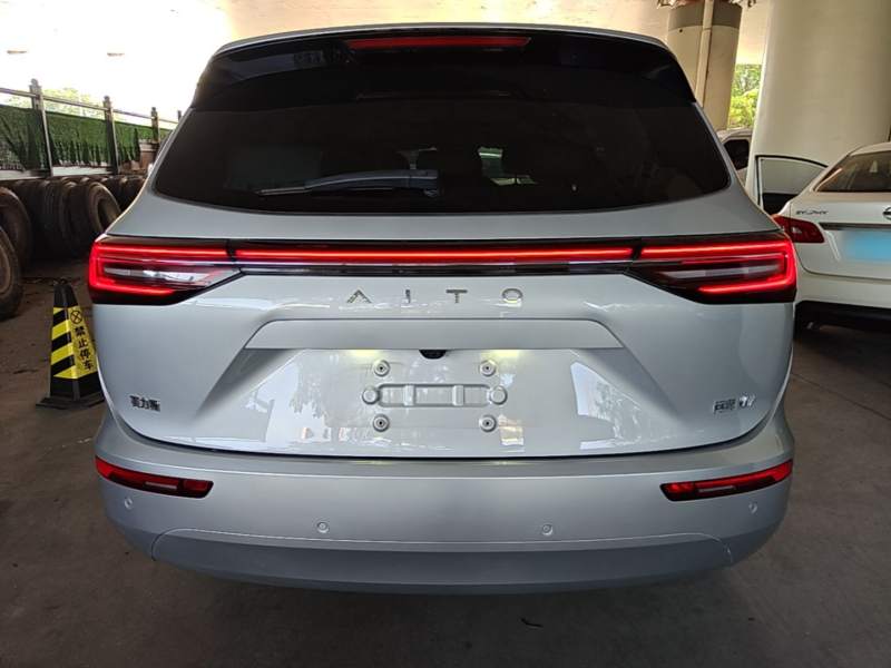 Used AITO/LUXEED/MAEXTRO/SAIC/STELATO AITO M7 2024 1.5T Rear-Drive Plus Version 5 Seats — 5