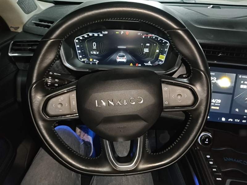 Used Lynk & Co 05 2020 2.0TD Two-Wheel Drive Shine Halo — 10