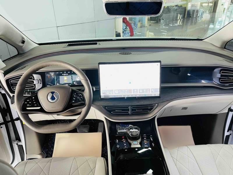 Used Denza D9 2022 DM-i 970 Four-Wheel Drive Flagship Model — 37