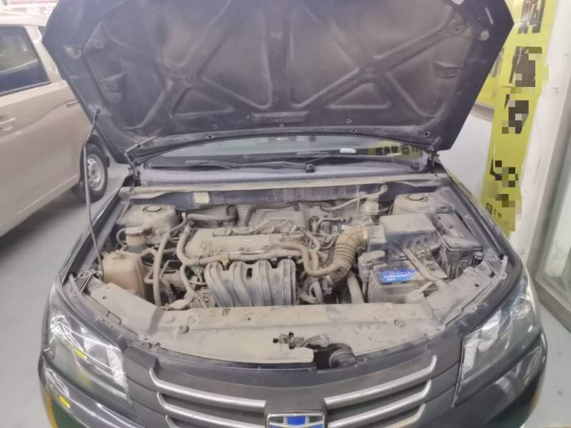 Used Geely Auto Emgrand 2014 Sedan 1.5L Manual Fashion Edition — 19