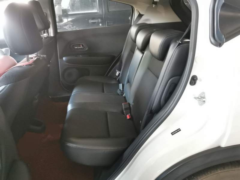 Used Honda Vezel 2020 1.5L CVT Pioneer Edition — 16