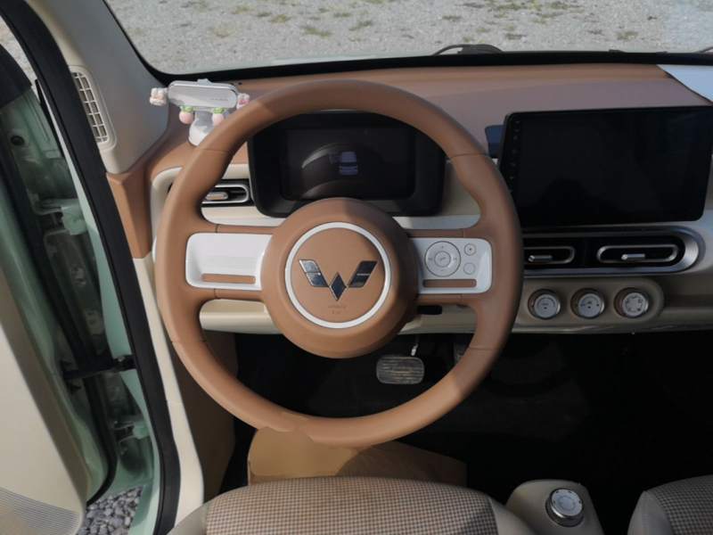 Used Wuling Hongguang MINIEV 2024 3rd Generation 215km Youth Edition — 10