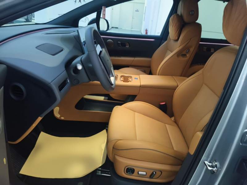 Used Li Auto i6 2025 Model Four-Wheel-Drive Standard Type — 14