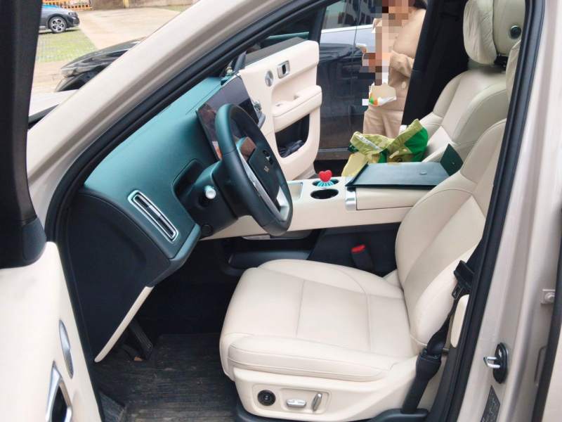 Used Li Auto L6 2025 Max Smart Refresh Edition — 7