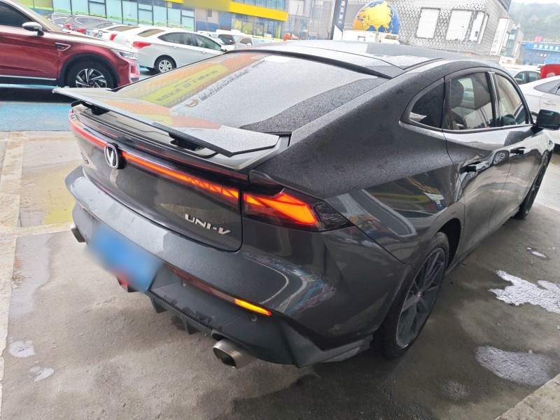 Used CHANGAN UNI-V 2022 1.5T Prestige Version — 4