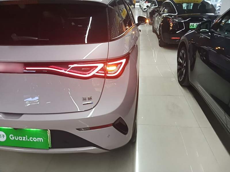 Used BYD Dolphin 2025 Intelligent Driving Version 410 km Fashion Edition — 7