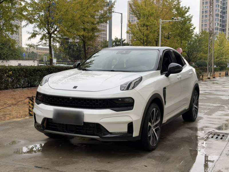 Used Lynk & Co 05 2022 2.0TD Four-Wheel Drive Dynamic Halo — 1