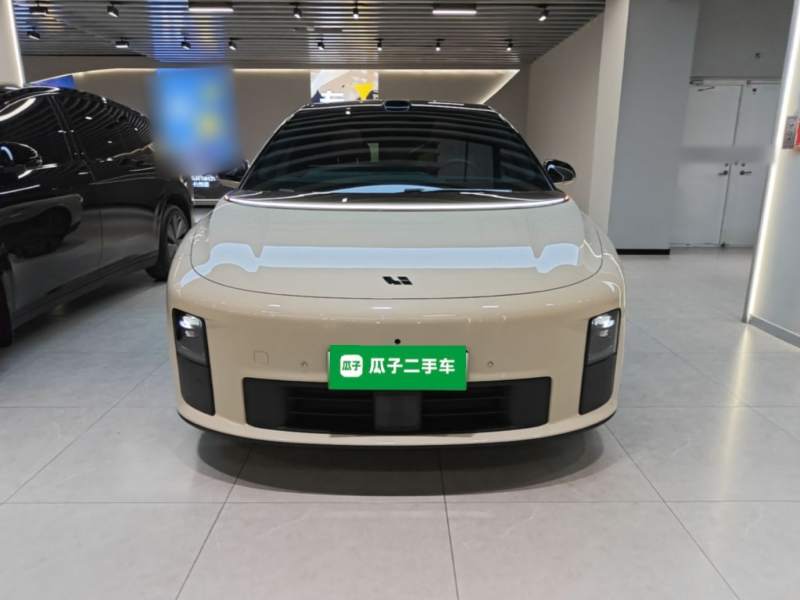 Used Li Auto i6 2025 Model Four-Wheel-Drive Standard Type — 2