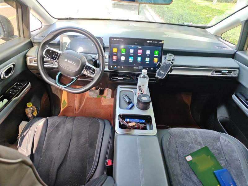 Used AION Y 2023 Younger — 10