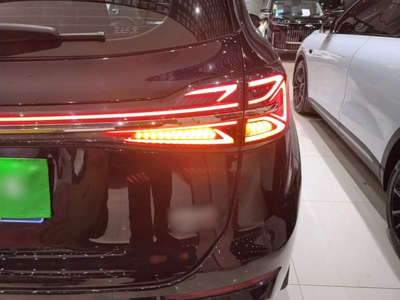 Used Hongqi HS5 2025 2.0T All-Wheel-Drive Flagship Pro Edition — 7