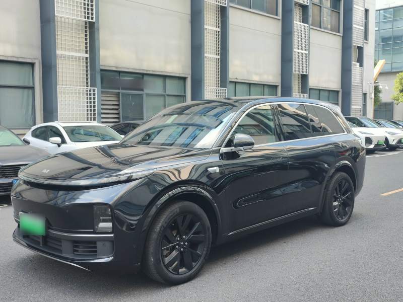 Used Li Auto L8 2023 Air model — 1