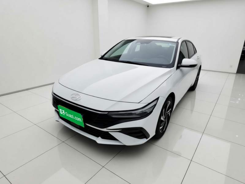 Used Hyundai Elantra 2023 1.5L CVT LUX Prestige Edition — 1