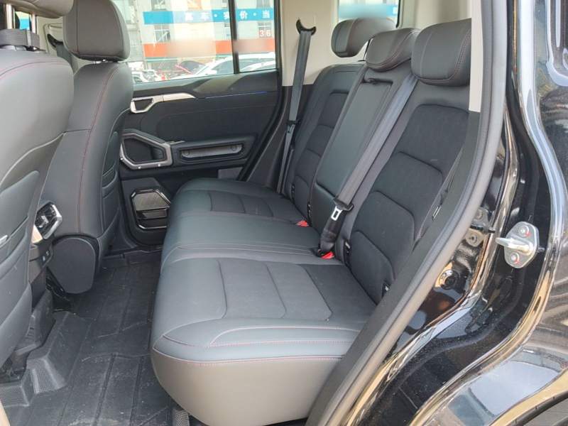 Used JETOUR Traveler 2023 2.0T All-Wheel-Drive CrossPRO — 16