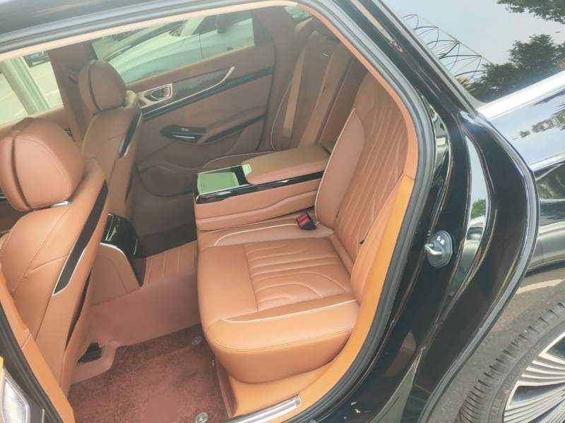 Used Hongqi H9 2025 Model Facelifted 2.0T Two-Wheel Drive Flag-Style Luxury Business Edition, 5 Seats – Chinese Trim Xiang — 16