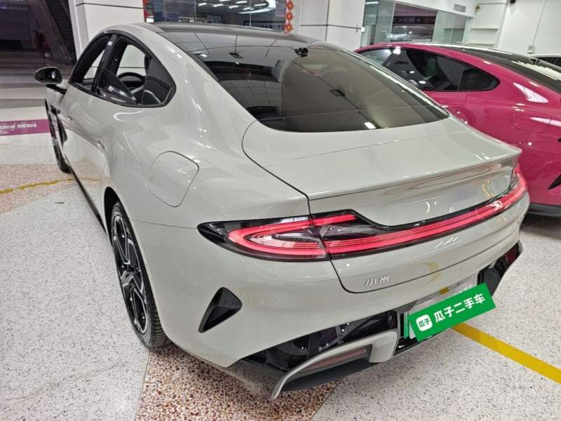Used Xiaomi Auto SU7 2024 Rear-Drive Ultra-Long Range Advanced Pro-Level Intelligent Driving Version — 4
