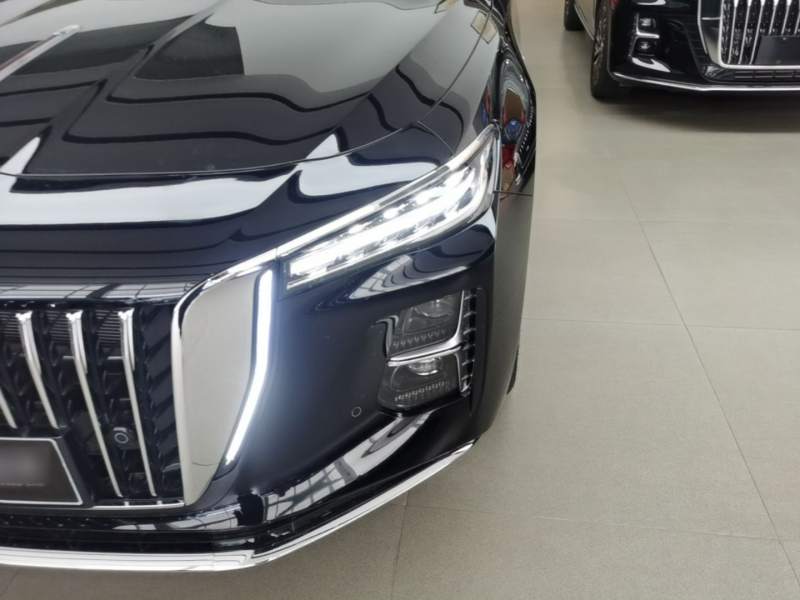 Used Hongqi H5 PHEV 2025 130 Super Hybrid Version — 23