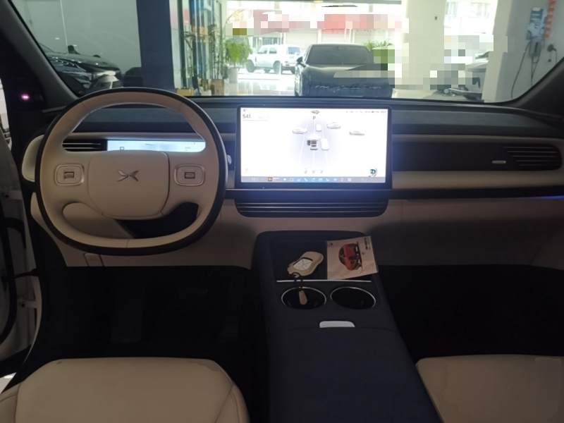 Used XPeng G6 2023 580 Long-Range Pro — 9