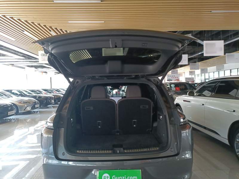 Used Li Auto L8 2023 Max model — 9