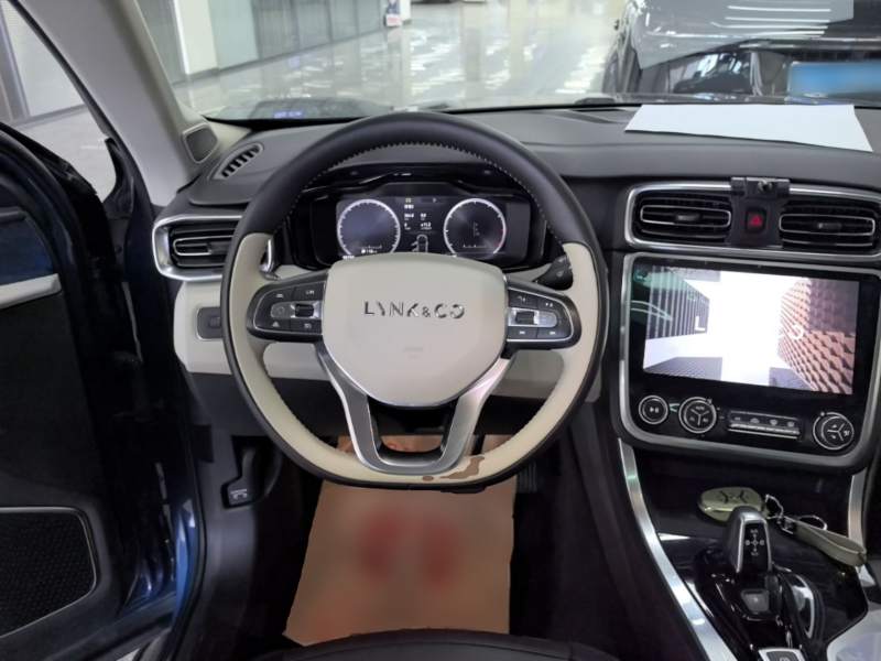 Used Lynk & Co 01 2017 2.0T Two-Wheel Drive Pro Edition — 6