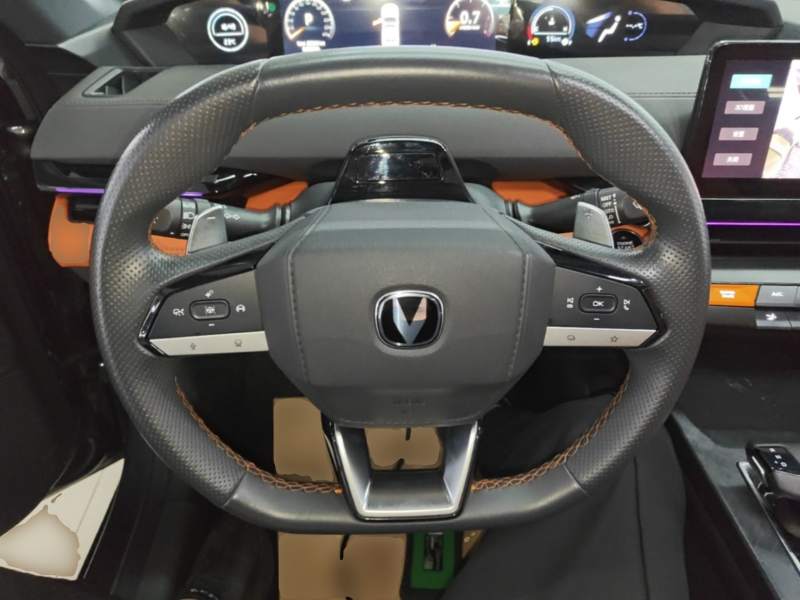 Used CHANGAN UNI-V 2023 1.5T Sport Edition — 10