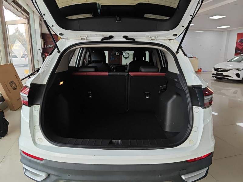 Used Geely Auto Coolray 2020 Facelift 240T DCT Hunter — 18