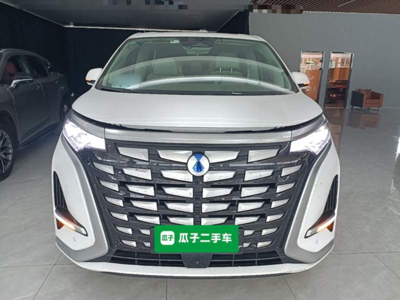 Used Denza D9 2022 DM-i 970 Four-Wheel Drive Prestige Model — 2
