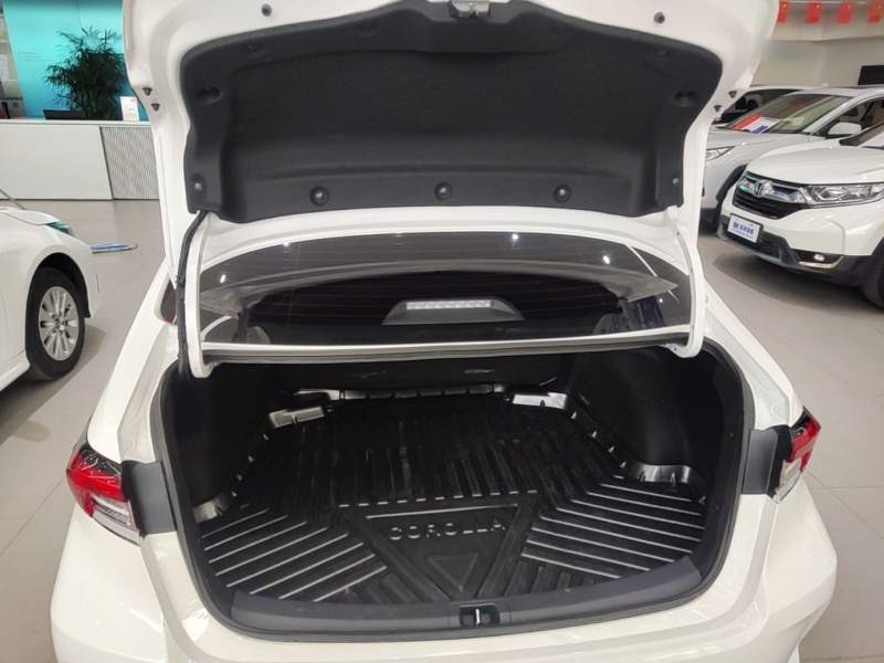 Used Toyota Corolla 2023 1.8L Smart Electric Hybrid Dual-Motor Elite Edition — 18