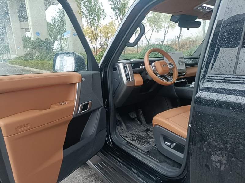 Used iCAR V27 2026 Model 200KM Four-Wheel Drive Falcon 500 — 15
