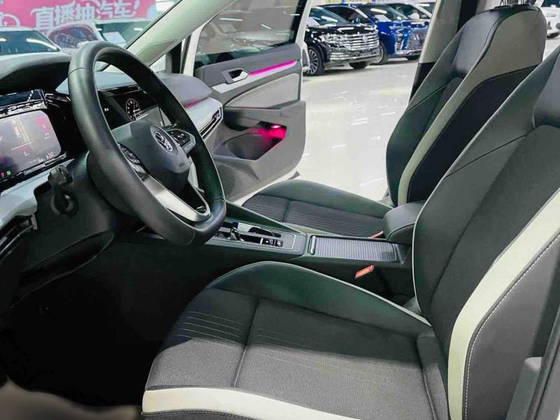 Used Volkswagen Golf 2023 Facelift 280TSI DSG Pro — 36