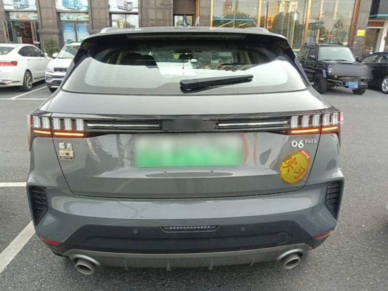 Used Lynk & Co 06 EM-P 2022 PHEV 84 km Range Pro Version — 5