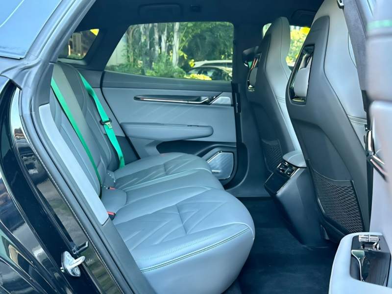 Used Zeekr 001 2023 WE Edition 100 kWh — 13