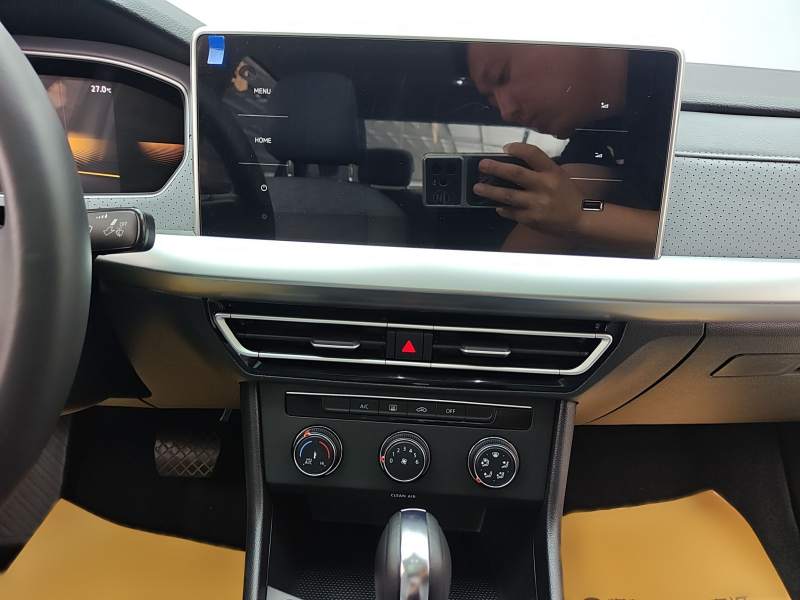 Used Volkswagen Lavida 2023 280TSI DSG Full-Comfort Edition — 5