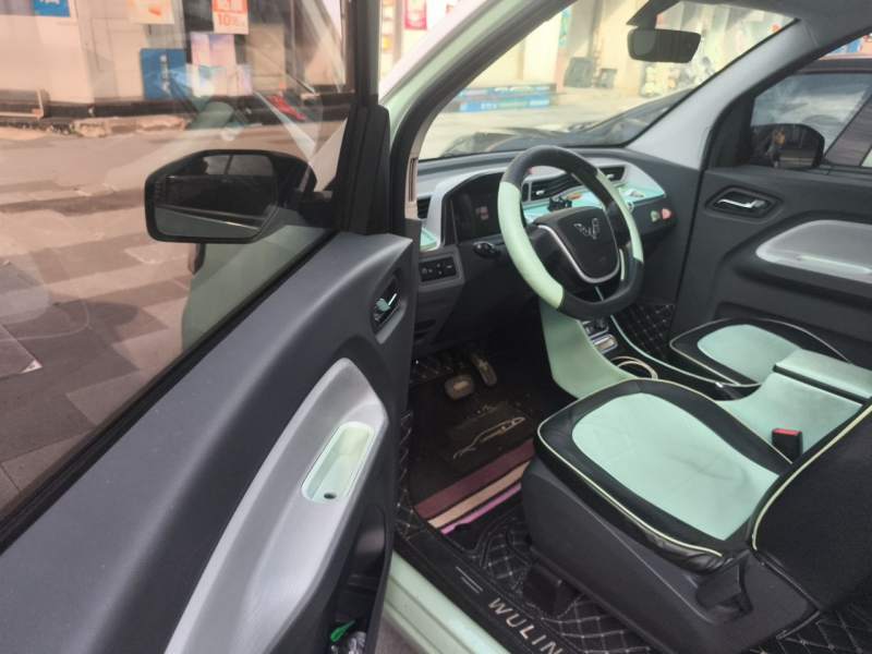 Used Wuling Hongguang MINIEV 2021 Macaron Fashion Edition Lithium-Ion Battery — 17