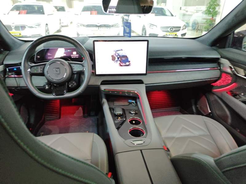 Used Zeekr 001 2023 YOU Edition 100 kWh — 5