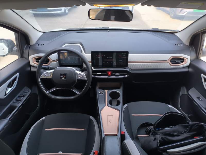 Used JAC Yiwei E10X 2024 Charming Edition 301km Lite — 9