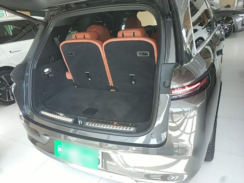 Used Li Auto L8 2025 Max Smart Refresh Edition — 18
