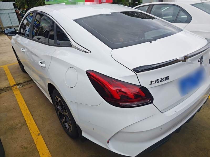 Used MG 5 2023 180 DVVT CVT Fashion Edition — 4