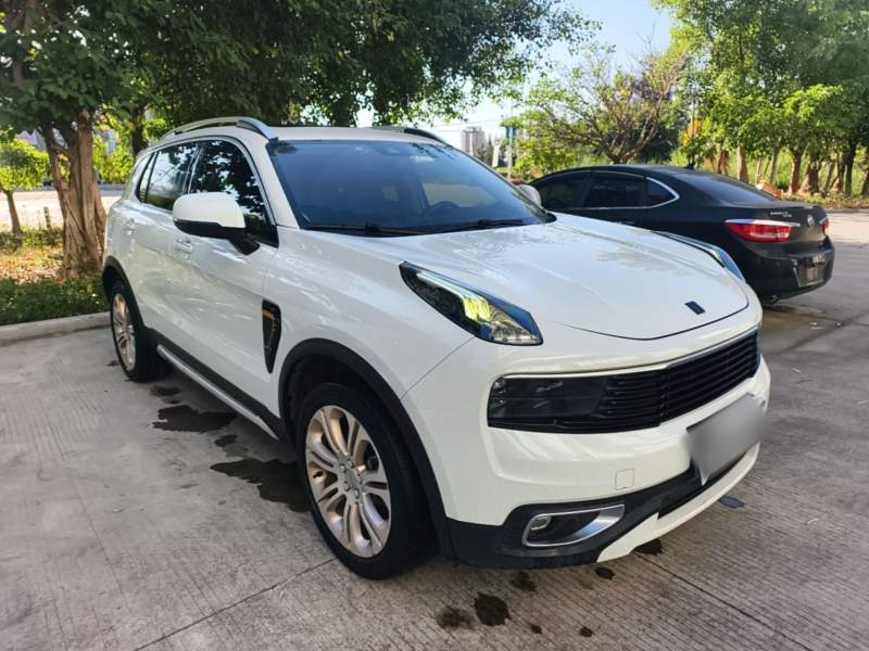 Used Lynk & Co 01 2017 2.0T Two-Wheel Drive Pro Edition — 3