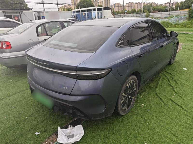 Used BYD Seal 2022 550 km Standard Range Rear-Wheel Drive Elite Version — 6