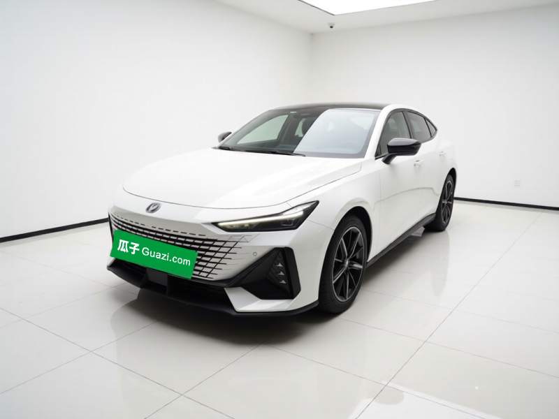 Used CHANGAN UNI-V 2022 1.5T Prestige Version — 1