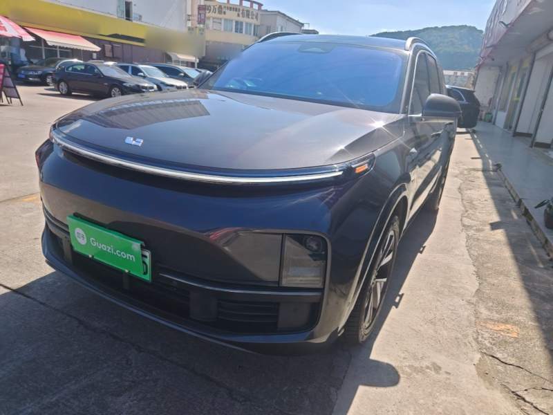 Used Li Auto L8 2023 Air model — 1