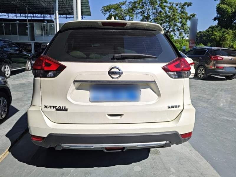 Used Nissan X-Trail 2022 2.0L Two-Wheel Drive Smart Connect Premium Edition — 5