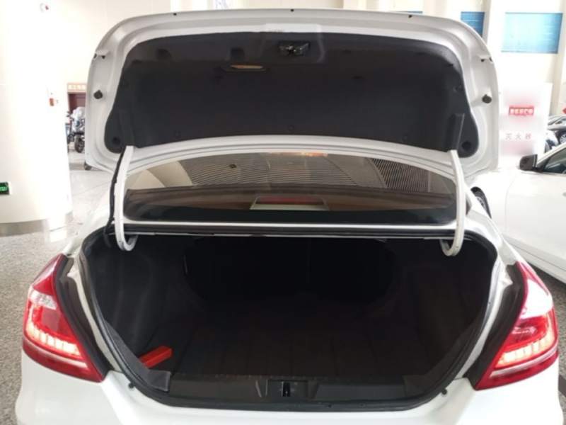 Used Geely Auto Emgrand 2016 Sedan 1.5L Manual Fashion Edition — 18