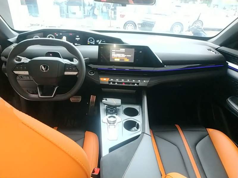 Used CHANGAN UNI-V 2024 1.5T Prestige Sport Edition — 9