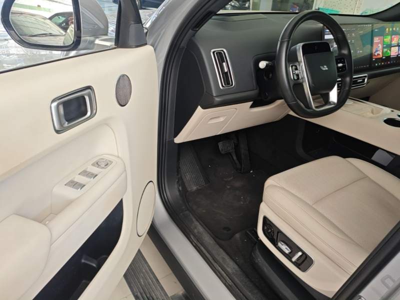Used Li Auto L9 2022 Max model — 15